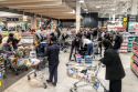 /uploads/posts/5302855613bd12060860bc54f32de9f1e3339de6/thumbnails/cz shopping people.png
